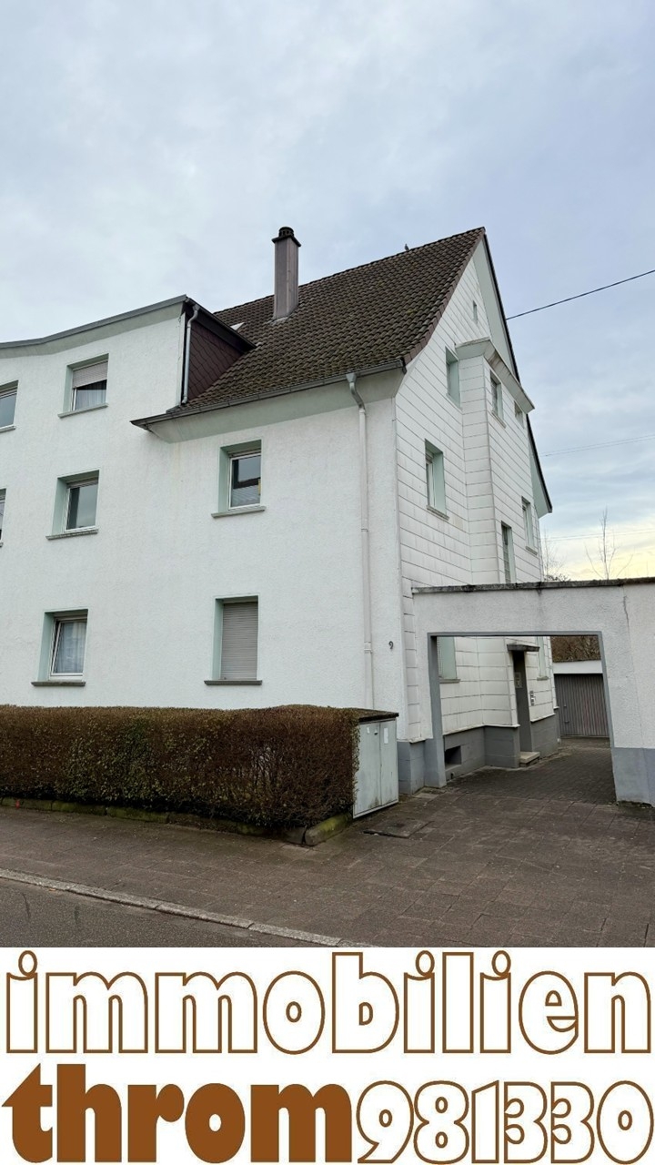 Immobilien Throm GmbH - Angebot: 3-Familienhaus Karlsruhe-Weiherfeld Immobilien Throm GmbH - 3-Familienhaus Karlsruhe-Weiherfeld