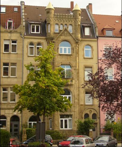 Immobilien Throm GmbH - 5-Zimmer-Eigentumswohnung Karlsruhe-Weststadt